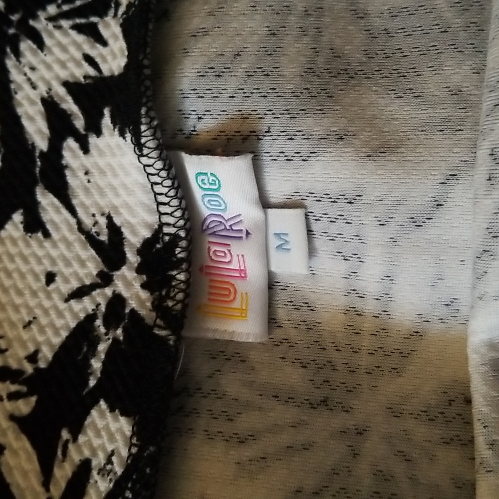 LuLaRoe Cassie skirt - Picture 2 of 2